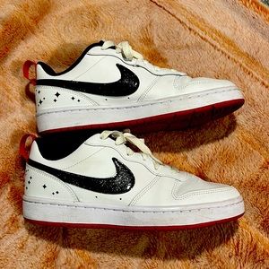 Kids Nike court borough low sparkle pink